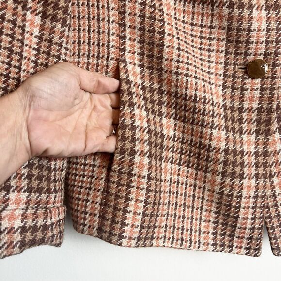 Kasper Plaid Blazer in Brown and Cream - Picture 5 of 10